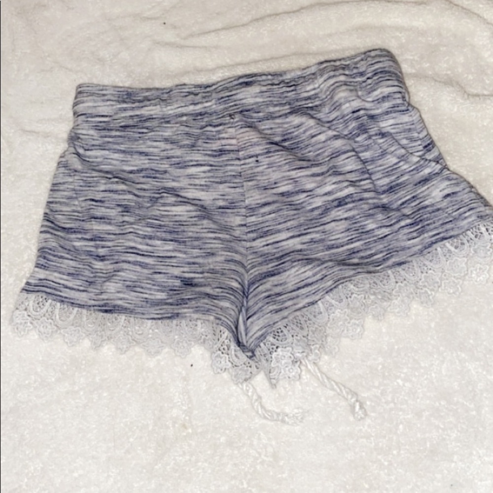 Get both of these night and day shorts ‼️‼️